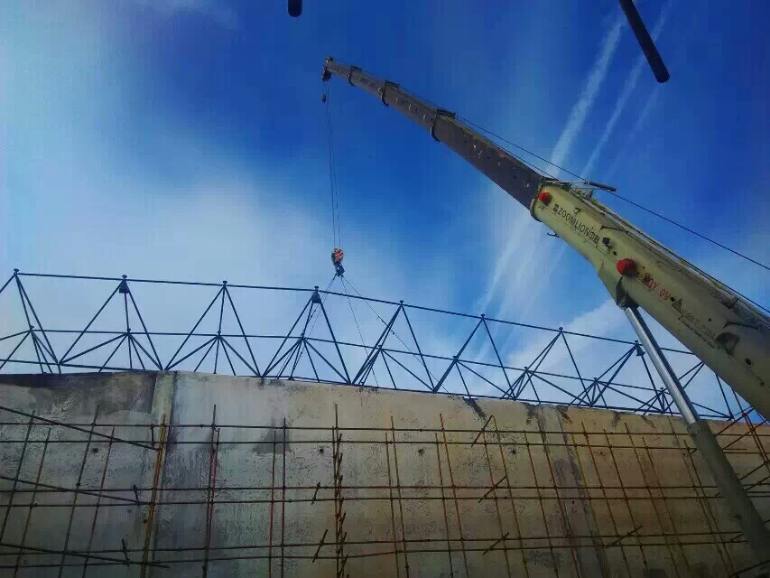 安宁食堂网架结构工程